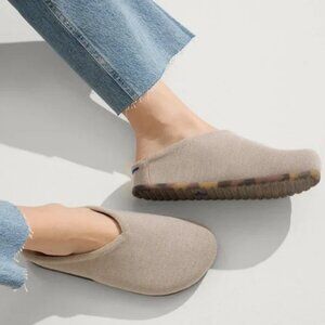 Rothy’s Casual Clog (Dove, merino, sz8)